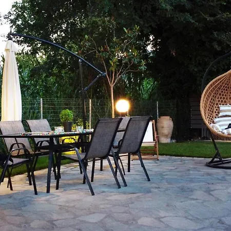 Dioni Luxury House *