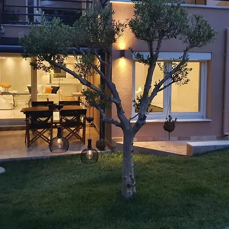Holiday home Dioni Luxury House Nea Iraklitsa